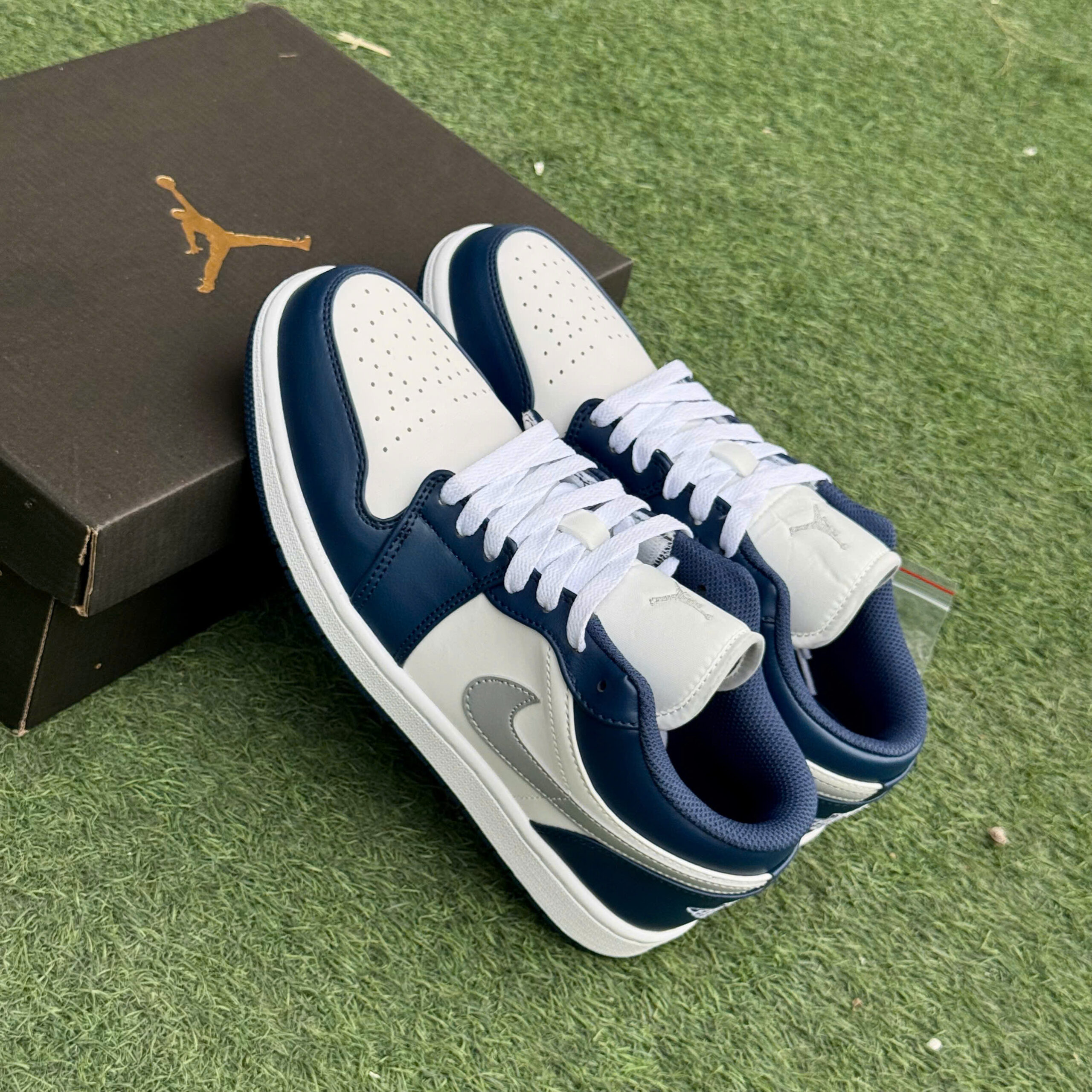 Jordan 1 Low Midnight Navy - Ảnh 3