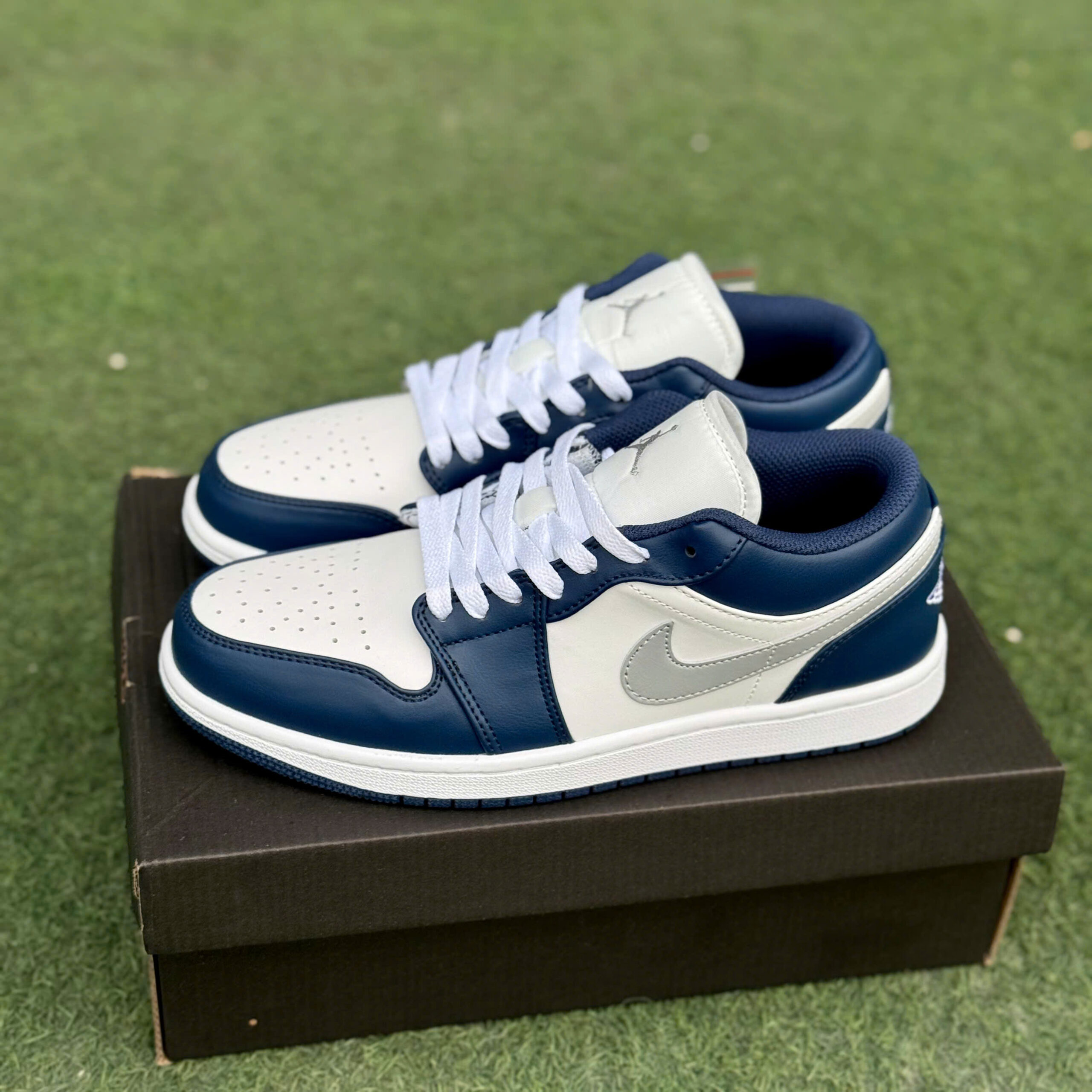 Jordan 1 Low Midnight Navy