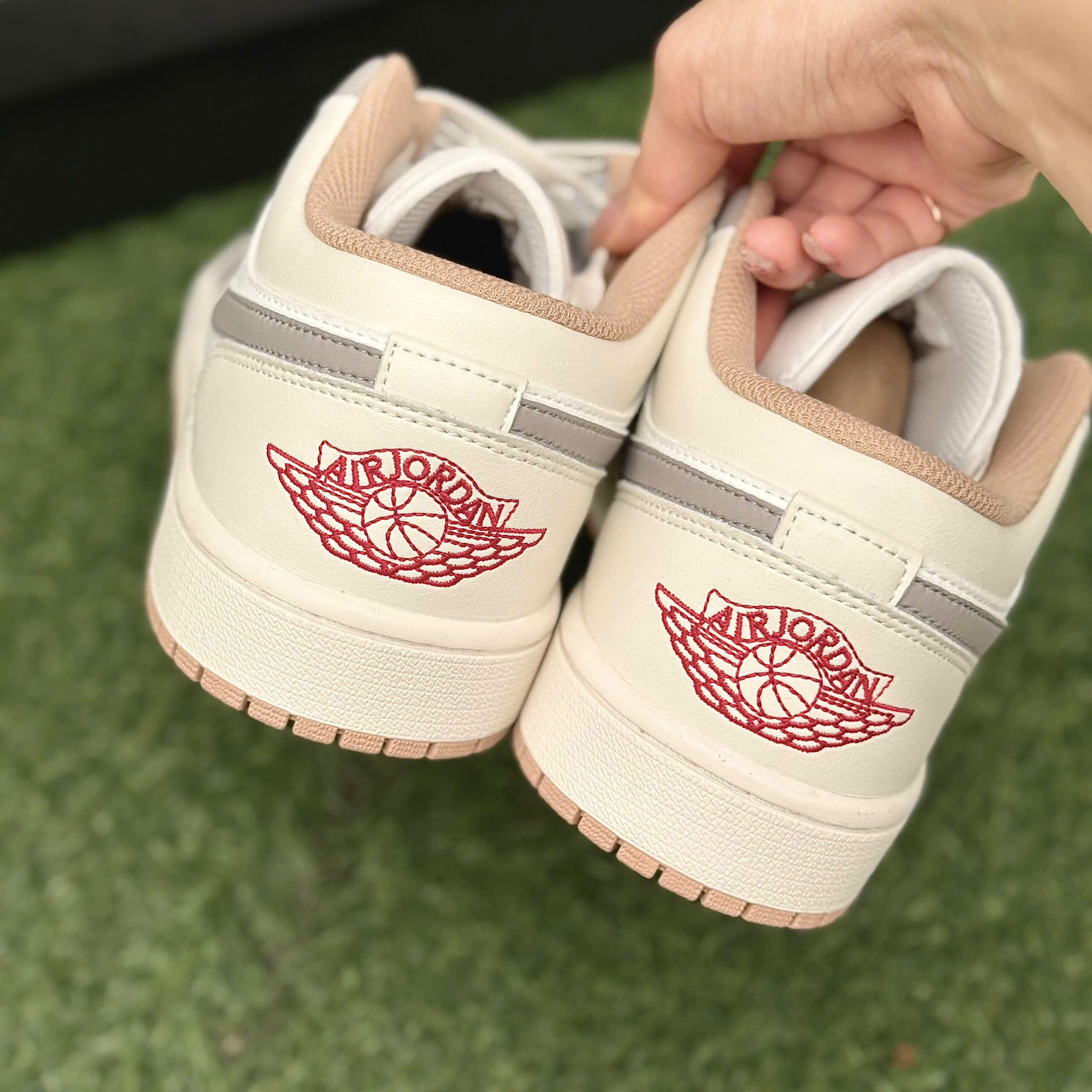 Jordan 1 Low Red College Grey - Ảnh 2