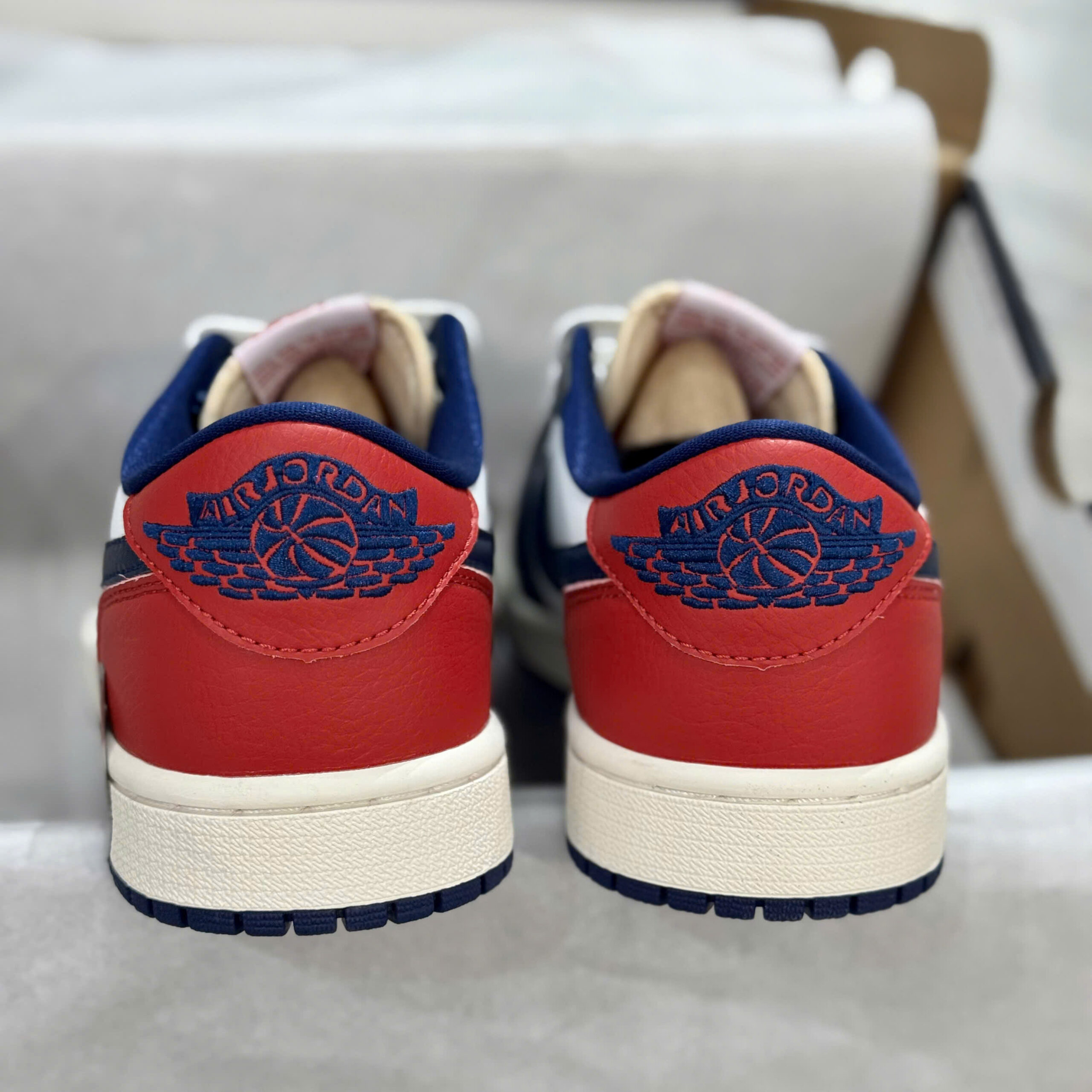Jordan 1 Low Howard University - Ảnh 5