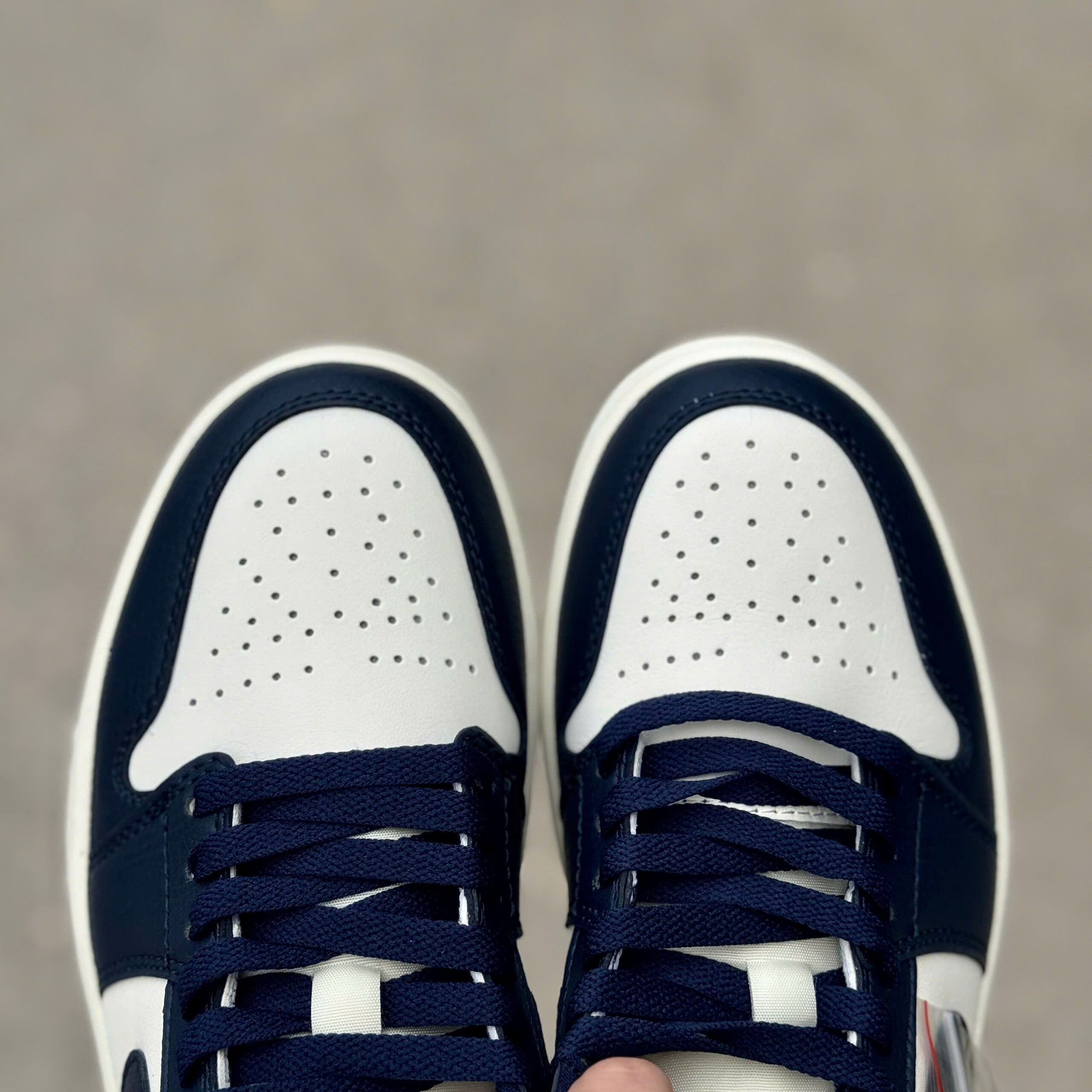 Jordan 1 Low OG Obsidian - Ảnh 5