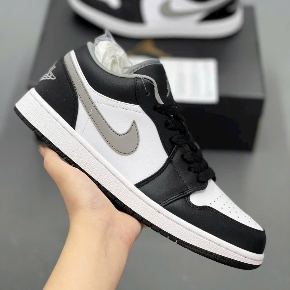 Jordan 1 Low Smoke Grey - Ảnh 2